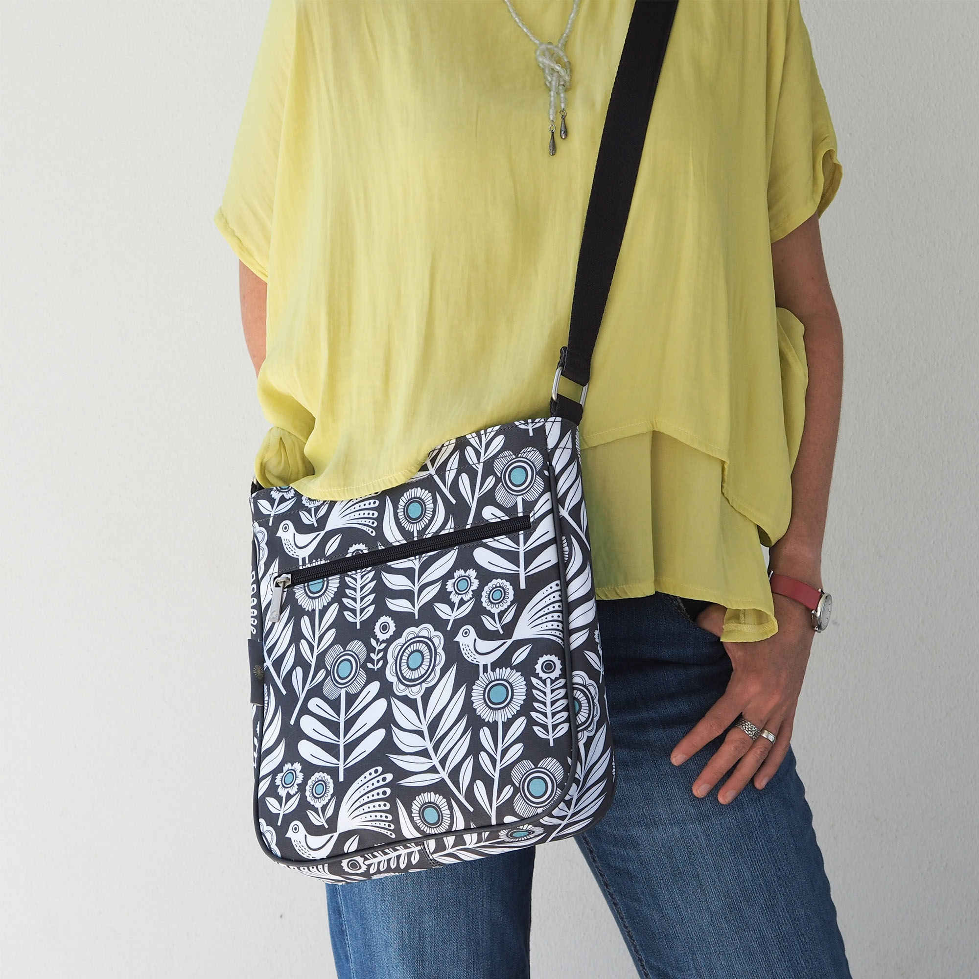 Silhouette Large Crossbody Bag